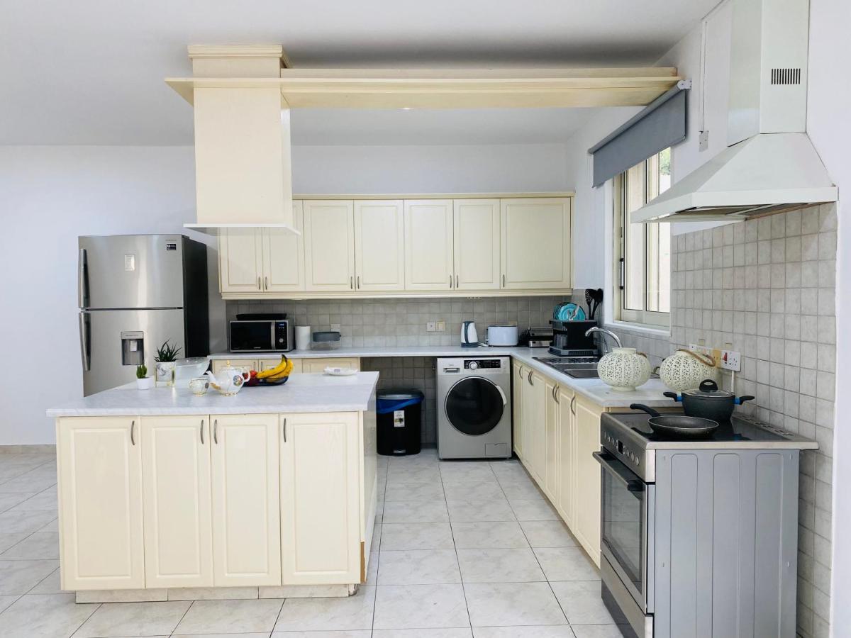 Gaia - 4 Bedroom House In Ларнака Екстер'єр фото