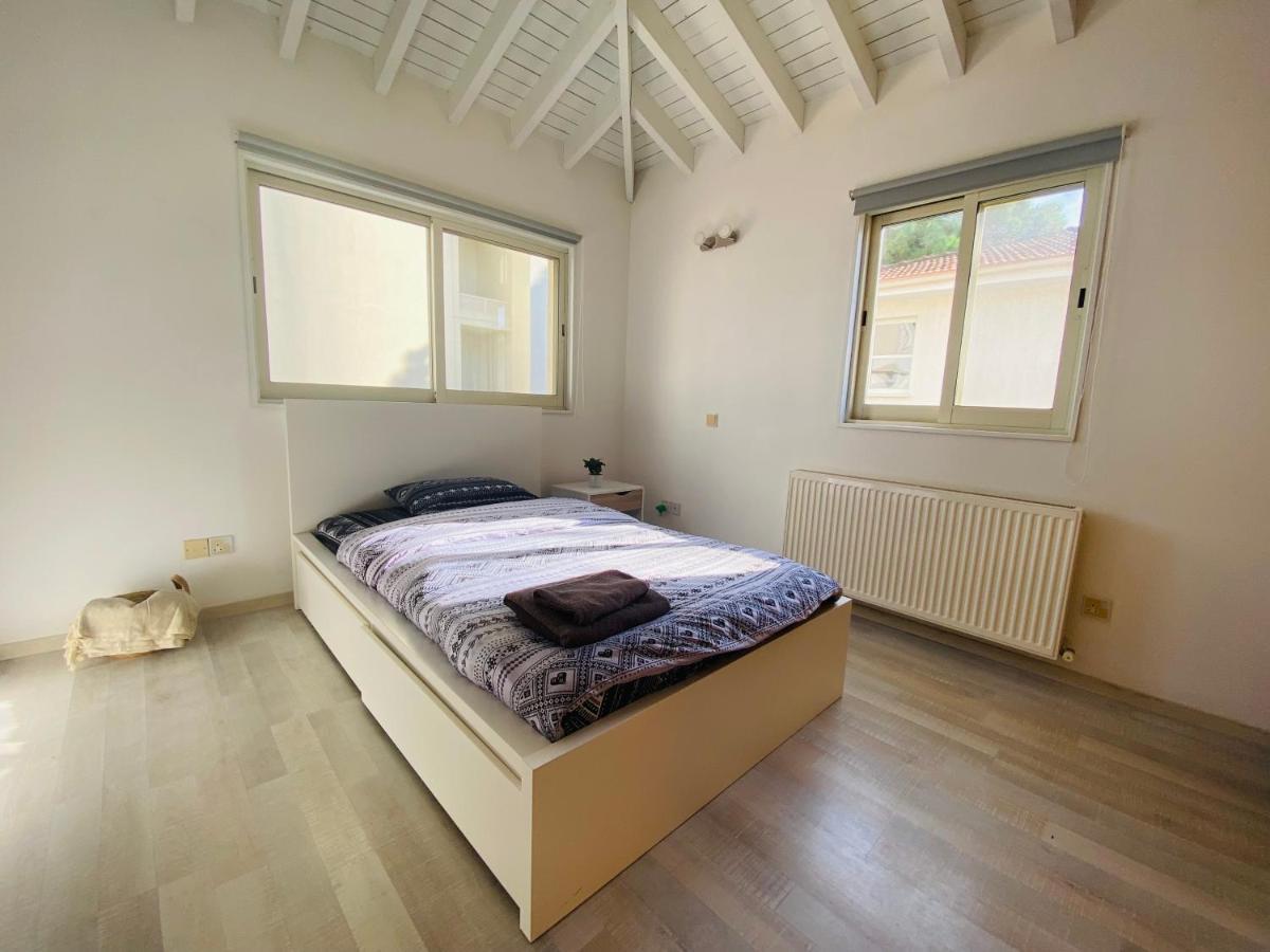Gaia - 4 Bedroom House In Ларнака Екстер'єр фото