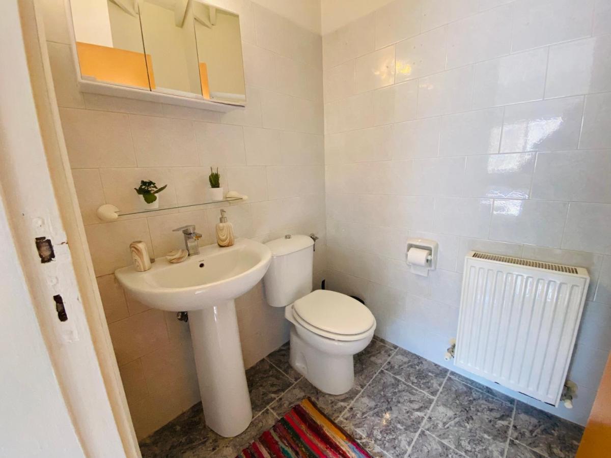 Gaia - 4 Bedroom House In Ларнака Екстер'єр фото